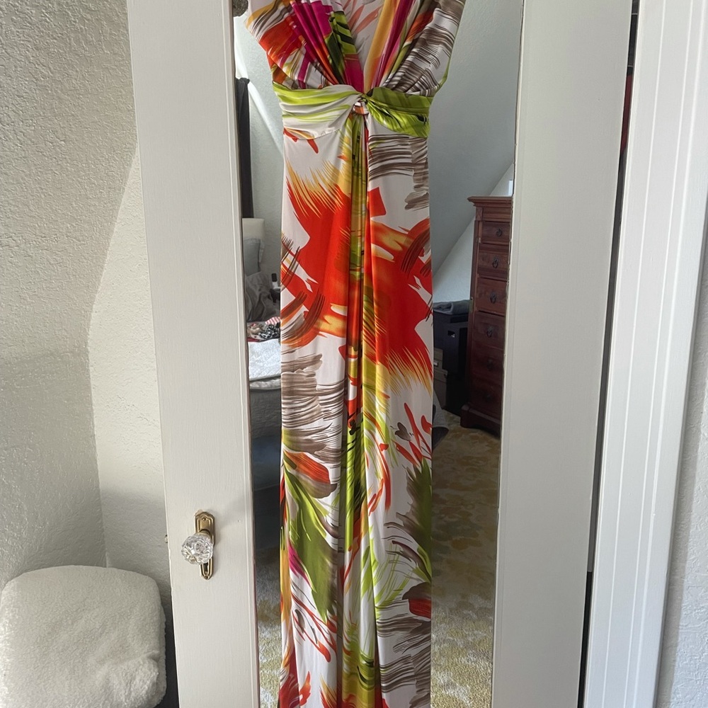 Dress - Picture 4 of 7